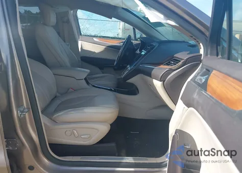 2019 Lincoln Mkc Select z USA, uszkodzony, nr VIN 5LMCJ2C99KUL32569